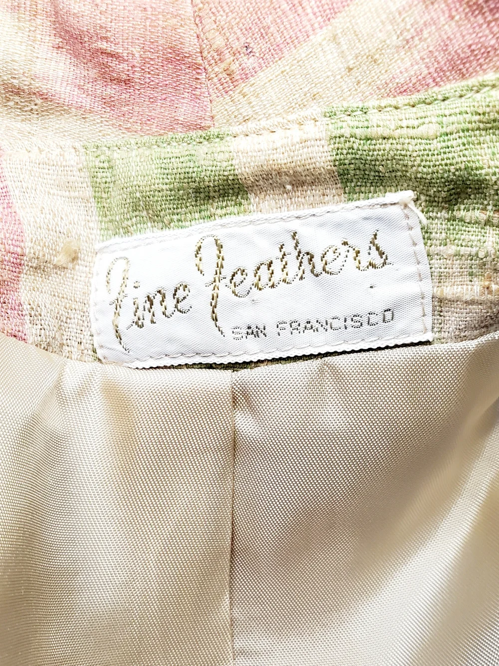 Vintage Fine Feathers San Francisco 3-Piece 100% Silk Suit Set Skirt Jacket Purs